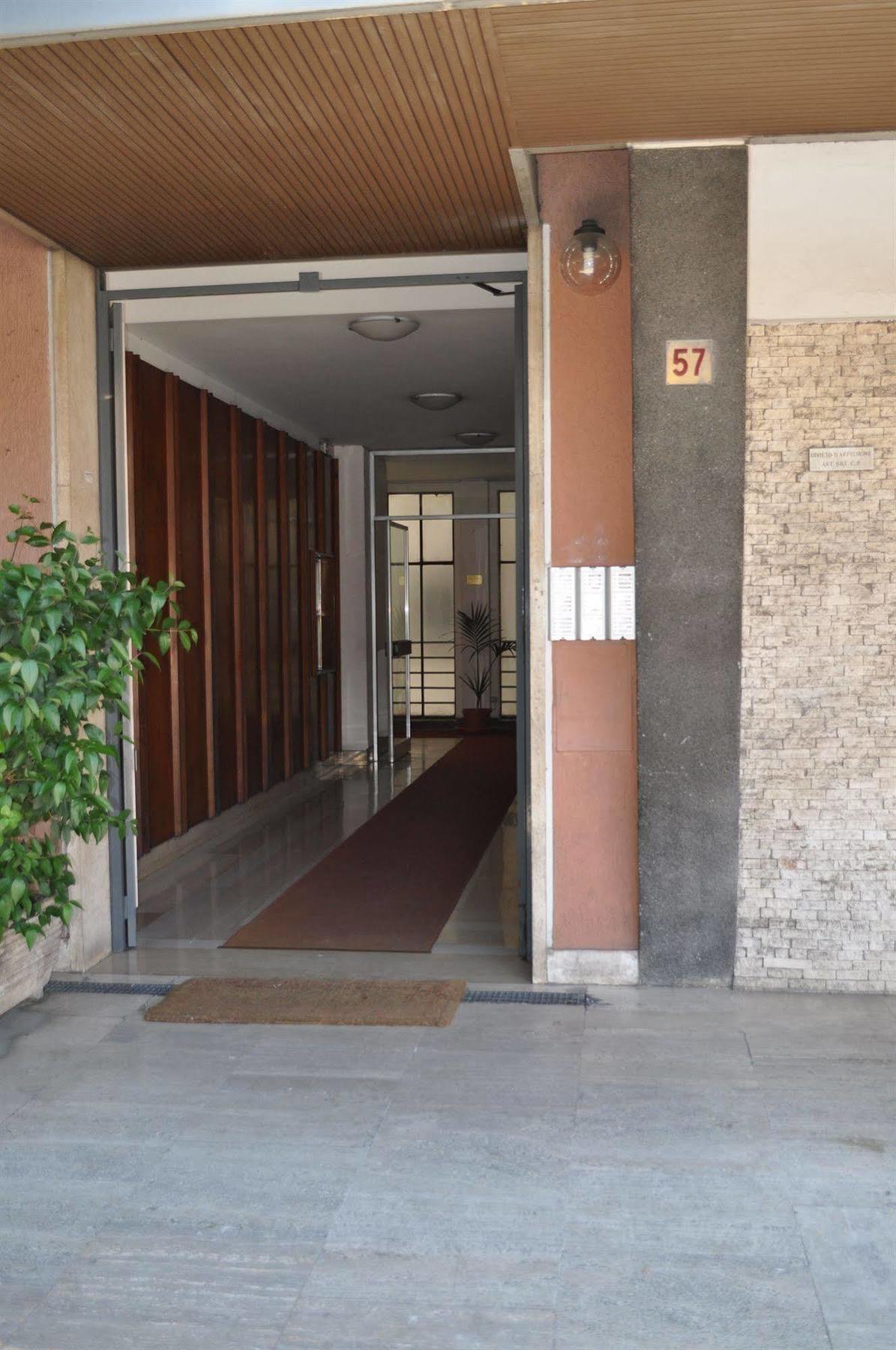 Domus Cornelia Bed & Breakfast Rome Exterior photo