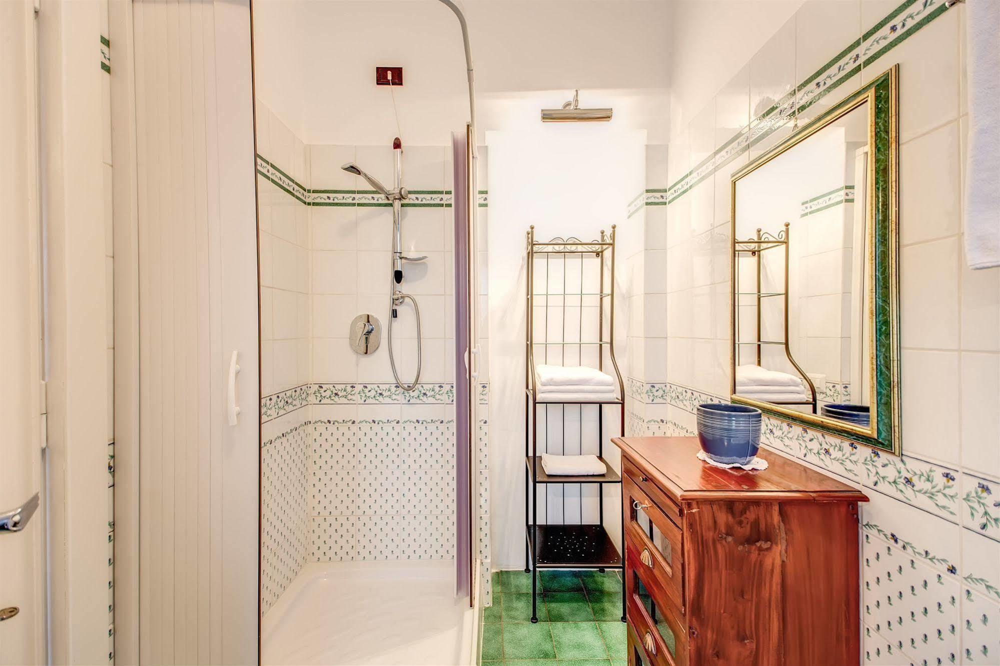 Domus Cornelia Bed & Breakfast Rome Exterior photo