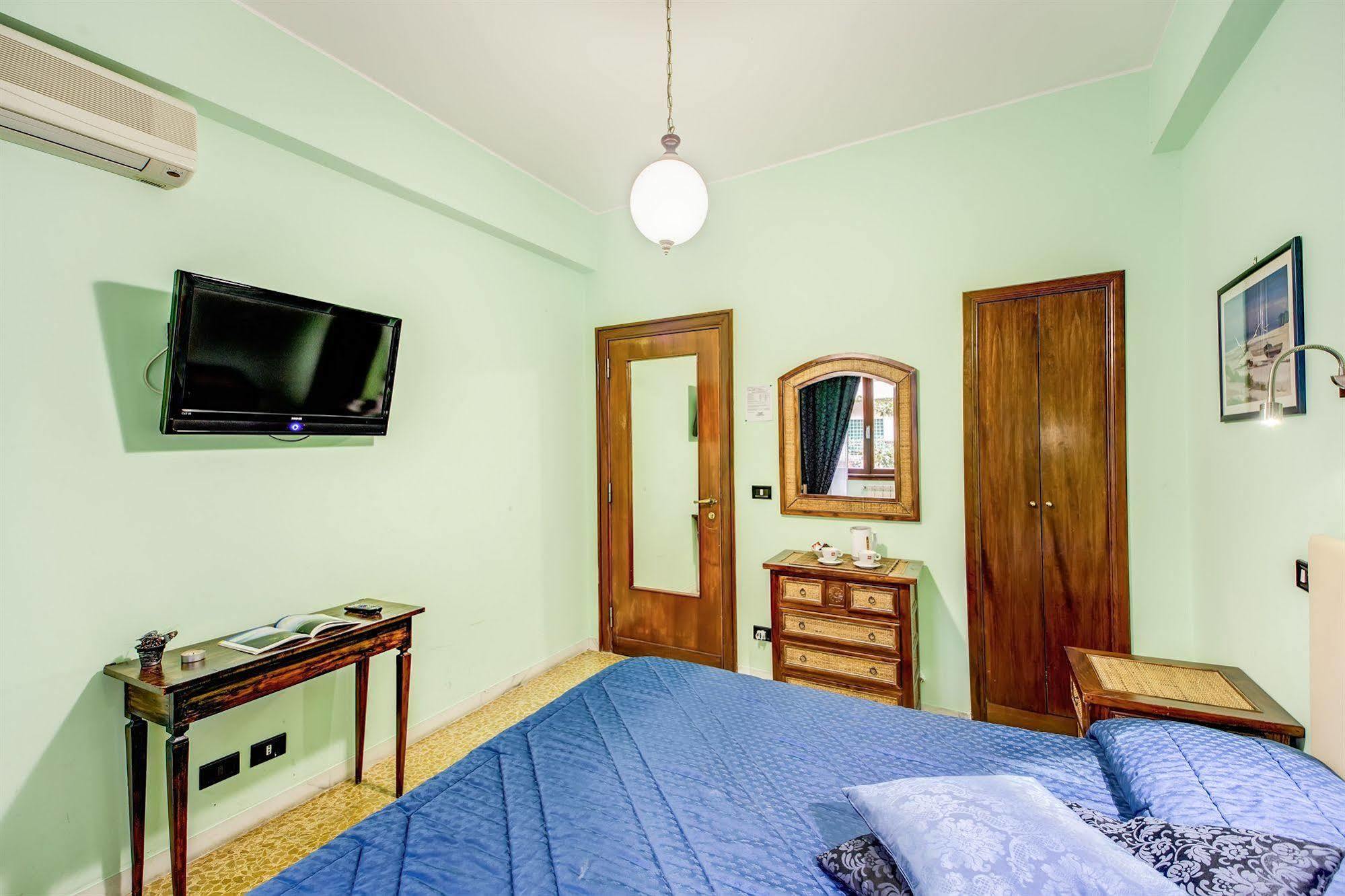 Domus Cornelia Bed & Breakfast Rome Exterior photo